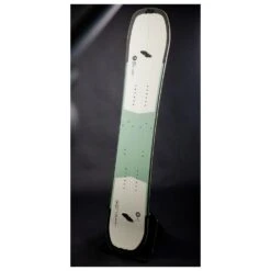 Planche Snowboard Amplid Milligram -Matériel De Ski Reduction 64fd42ccccd78d538e11695db91a516fec9a92e1 H23AMPLBOA268476 901