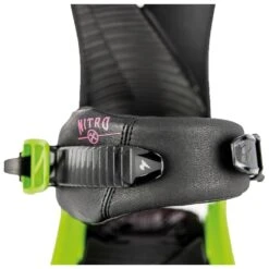 Fix Snowboard Nitro Zero Happy Place -Matériel De Ski Reduction bf9d2003caefaff74554800c5464f860de140877 H23NITRBIN2264979 902